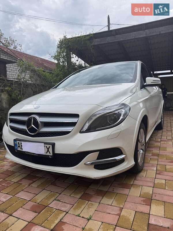 Хетчбек Mercedes-Benz B-Class 2016 в Вінниці