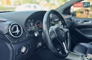 Хетчбек Mercedes-Benz B-Class 2015 в 