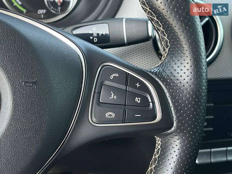 Хэтчбек Mercedes-Benz B-Class 2017 в Львове