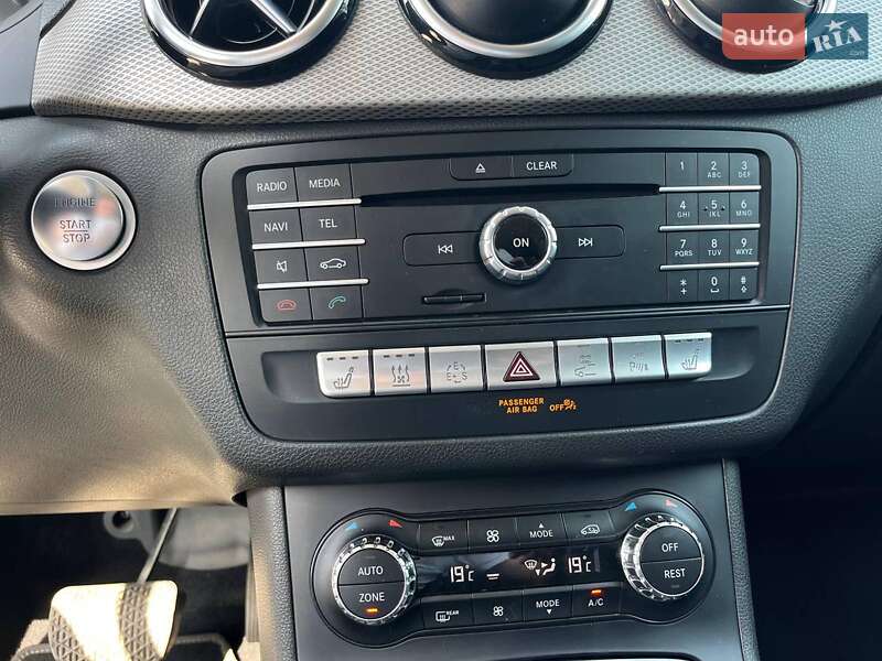 Хэтчбек Mercedes-Benz B-Class 2017 в Львове