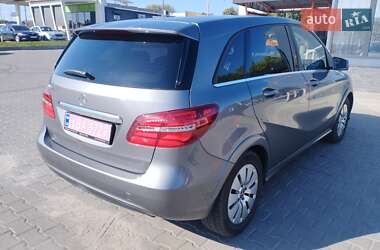Хэтчбек Mercedes-Benz B-Class 2017 в 
