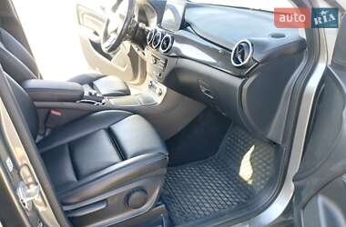 Хэтчбек Mercedes-Benz B-Class 2017 в 