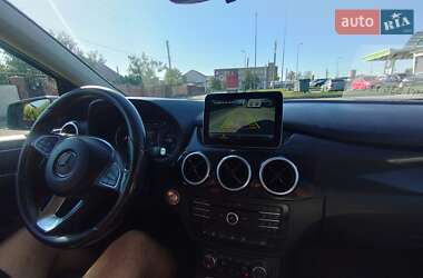 Хэтчбек Mercedes-Benz B-Class 2017 в 