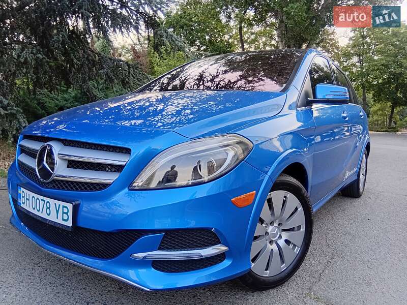 Хэтчбек Mercedes-Benz B-Class 2014 в Одессе фото 6 Хэтчбек Mercedes-Benz B-Class 2014 в Одессе