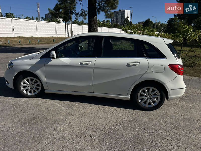 Хэтчбек Mercedes-Benz B-Class 2012 в Киеве фото 3 Хэтчбек Mercedes-Benz B-Class 2012 в Киеве