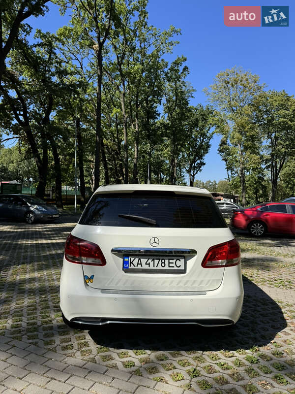 Хетчбек Mercedes-Benz B-Class 2015 в Києві