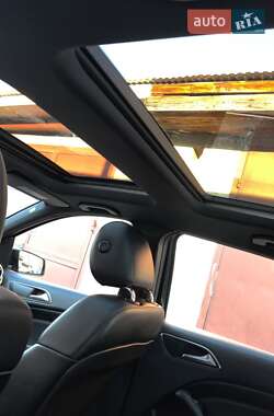 Хэтчбек Mercedes-Benz B-Class 2013 в 