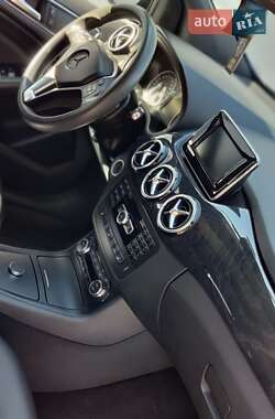 Хэтчбек Mercedes-Benz B-Class 2013 в 