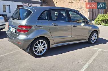 Хэтчбек Mercedes-Benz B-Class 2008 в 