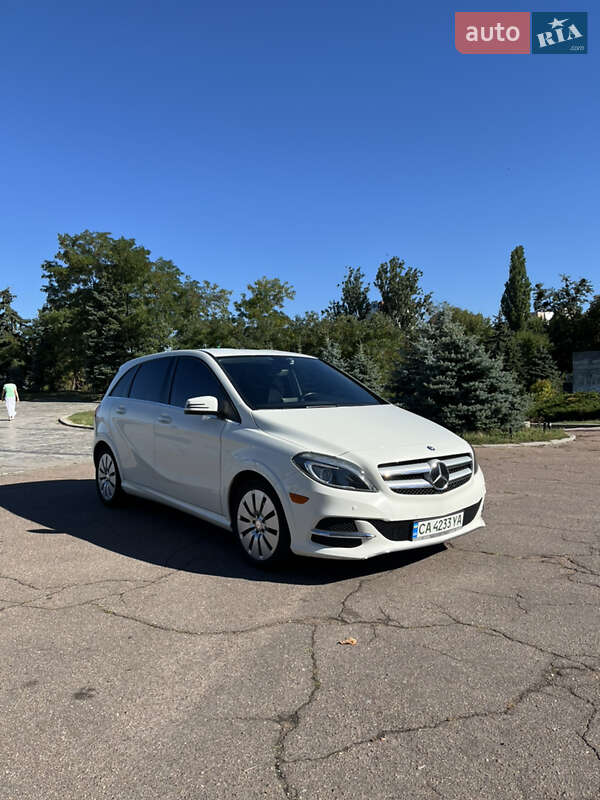 Хэтчбек Mercedes-Benz B-Class 2014 в Черкассах