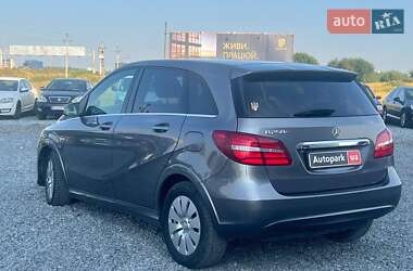 Хетчбек Mercedes-Benz B-Class 2015 в 