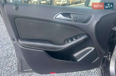 Хетчбек Mercedes-Benz B-Class 2015 в 
