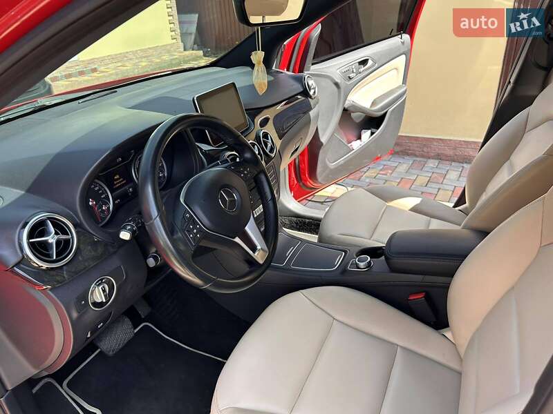 Хэтчбек Mercedes-Benz B-Class 2015 в Черкассах фото 6 Хэтчбек Mercedes-Benz B-Class 2015 в Черкассах