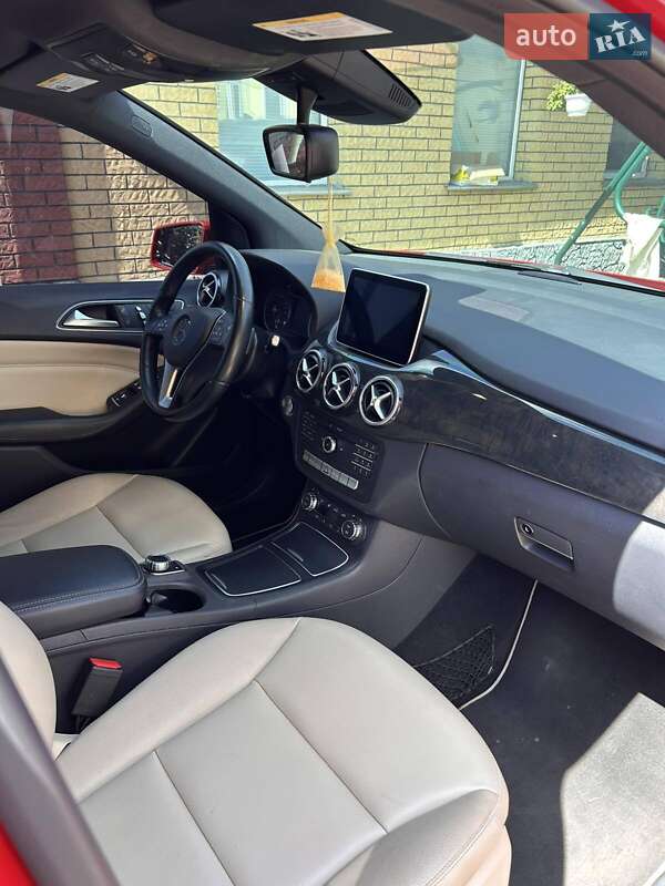 Хэтчбек Mercedes-Benz B-Class 2015 в Черкассах фото 10 Хэтчбек Mercedes-Benz B-Class 2015 в Черкассах