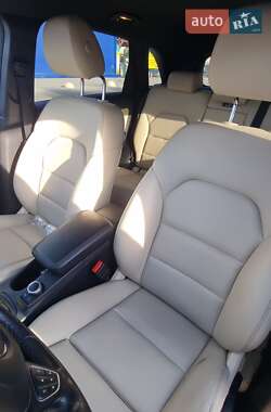 Хэтчбек Mercedes-Benz B-Class 2016 в 