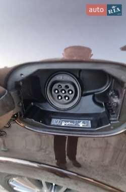 Хэтчбек Mercedes-Benz B-Class 2016 в 