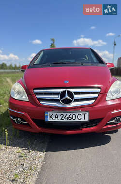 Хэтчбек Mercedes-Benz B-Class 2009 в 