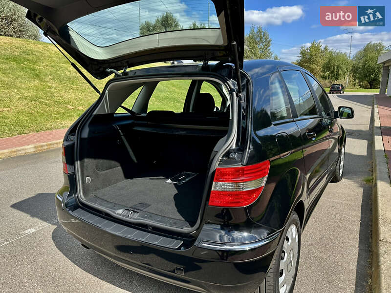 Хэтчбек Mercedes-Benz B-Class 2011 в Киеве фото 16 Хэтчбек Mercedes-Benz B-Class 2011 в Киеве