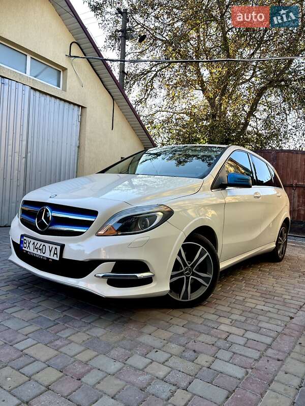 Хетчбек Mercedes-Benz B-Class 2015 в Хмельницькому