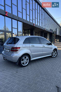 Хэтчбек Mercedes-Benz B-Class 2008 в 
