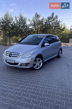 Хэтчбек Mercedes-Benz B-Class 2008 в 