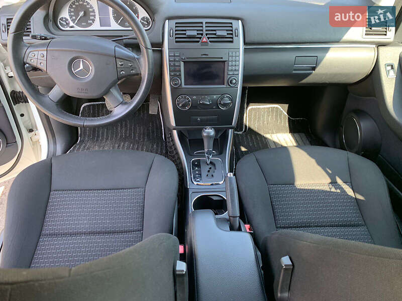 Хэтчбек Mercedes-Benz B-Class 2010 в Киеве