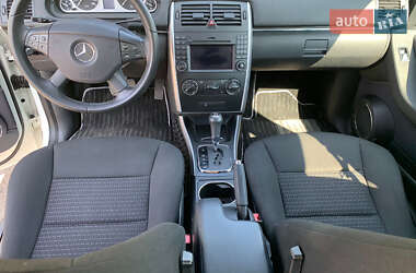 Хэтчбек Mercedes-Benz B-Class 2010 в 