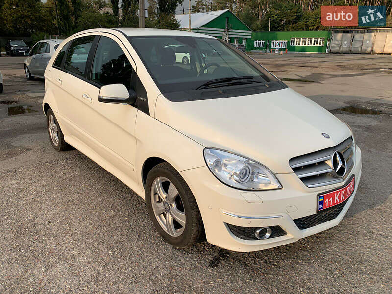 Хэтчбек Mercedes-Benz B-Class 2010 в Киеве