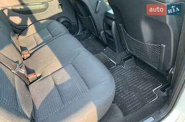 Хэтчбек Mercedes-Benz B-Class 2010 в 