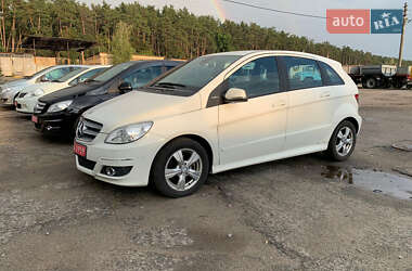 Хэтчбек Mercedes-Benz B-Class 2010 в 
