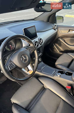 Хэтчбек Mercedes-Benz B-Class 2016 в 