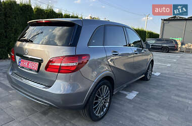 Хэтчбек Mercedes-Benz B-Class 2016 в 