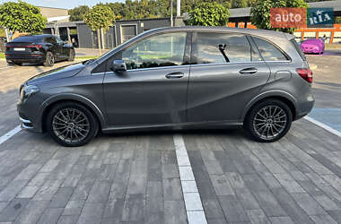 Хэтчбек Mercedes-Benz B-Class 2016 в 