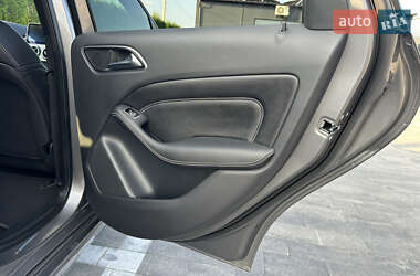 Хэтчбек Mercedes-Benz B-Class 2016 в 