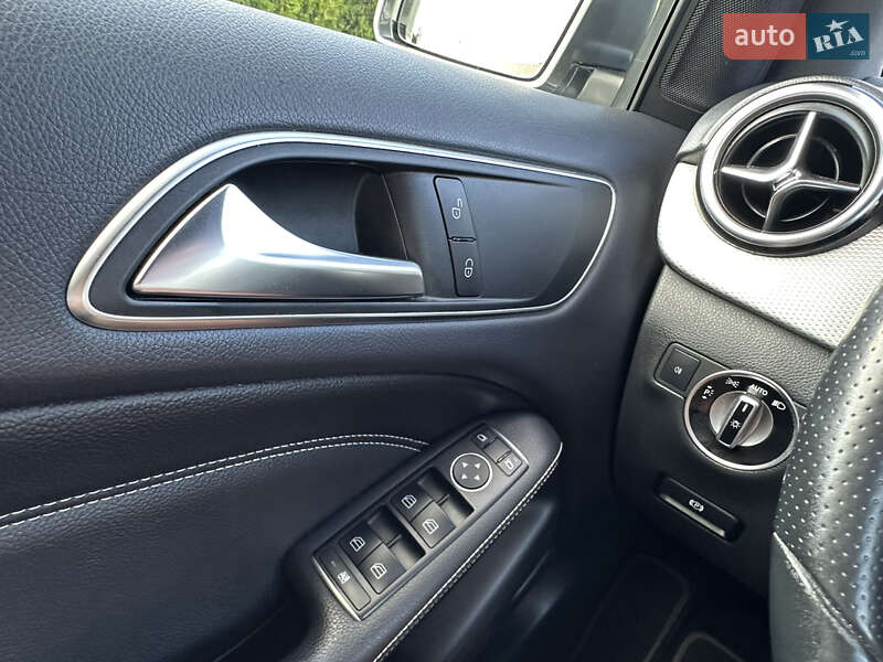 Хэтчбек Mercedes-Benz B-Class 2016 в Луцке