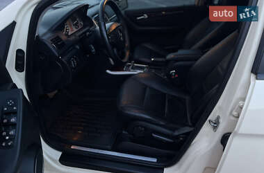 Хэтчбек Mercedes-Benz B-Class 2011 в 