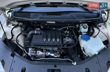Хэтчбек Mercedes-Benz B-Class 2011 в 
