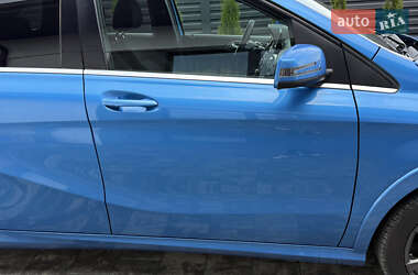 Хэтчбек Mercedes-Benz B-Class 2015 в 