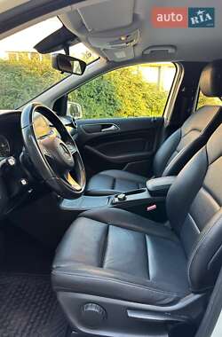 Хэтчбек Mercedes-Benz B-Class 2017 в 
