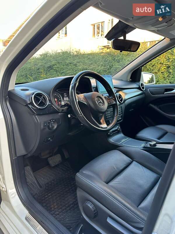 Хэтчбек Mercedes-Benz B-Class 2017 в Луцке