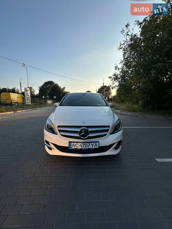 Хэтчбек Mercedes-Benz B-Class 2017 в Луцке