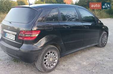 Хэтчбек Mercedes-Benz B-Class 2008 в 