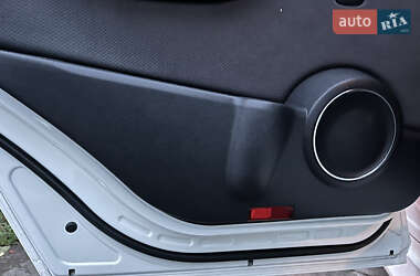 Хэтчбек Mercedes-Benz B-Class 2011 в 