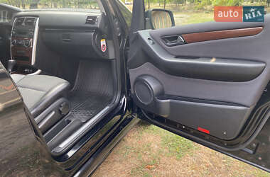 Хэтчбек Mercedes-Benz B-Class 2009 в 