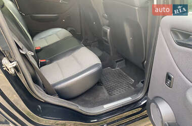 Хэтчбек Mercedes-Benz B-Class 2009 в 