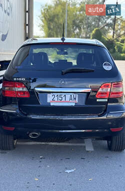 Хэтчбек Mercedes-Benz B-Class 2010 в 