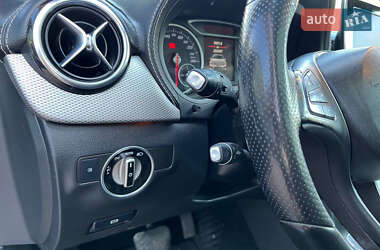 Хэтчбек Mercedes-Benz B-Class 2015 в 