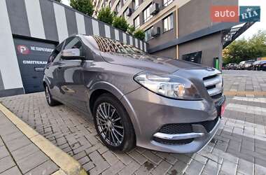 Хэтчбек Mercedes-Benz B-Class 2015 в 