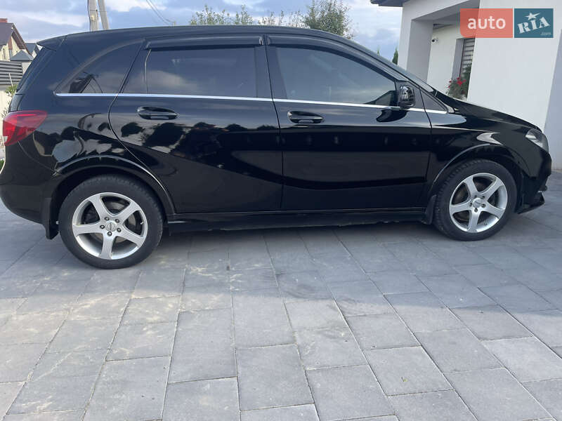 Хэтчбек Mercedes-Benz B-Class 2015 в Яворове