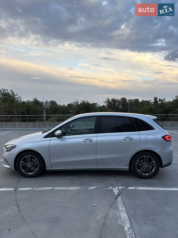 Хэтчбек Mercedes-Benz B-Class 2019 в Киеве